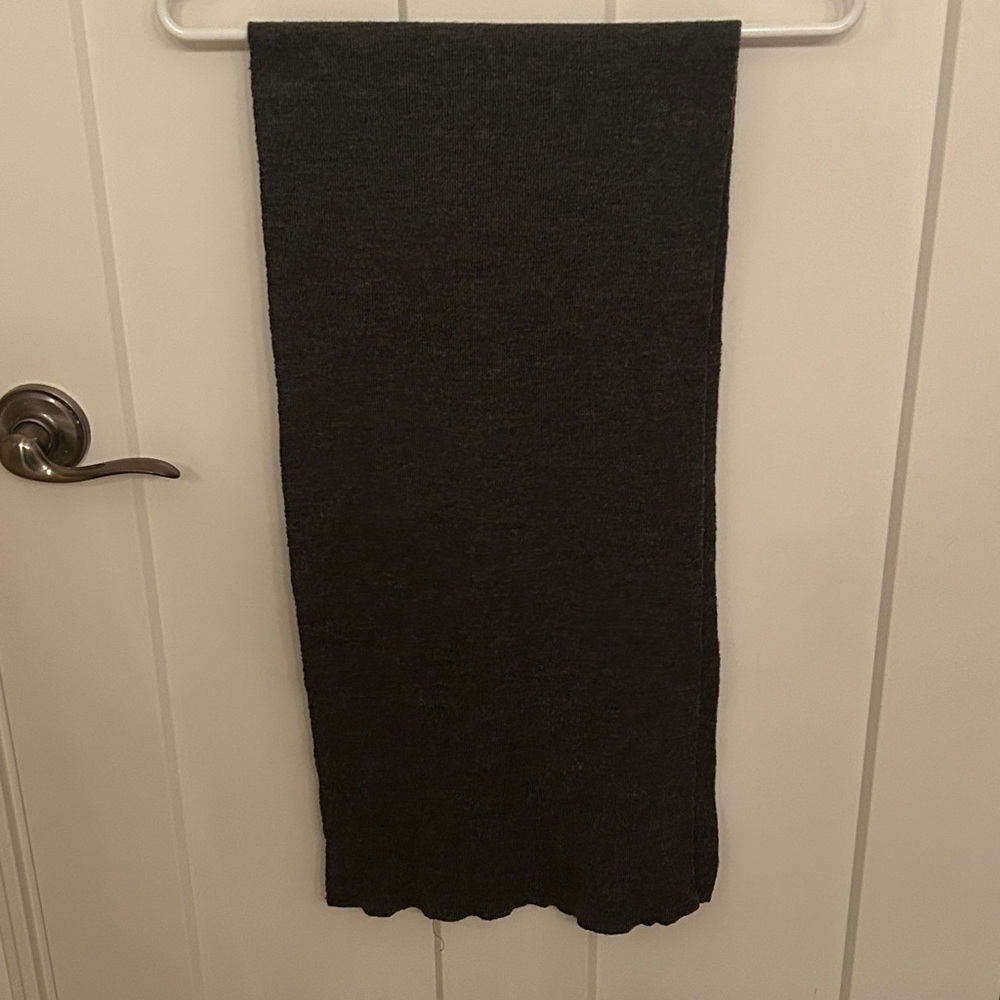 Charcoal Gray Knit Scarf